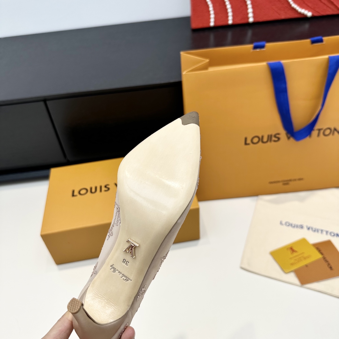 Women's high heels